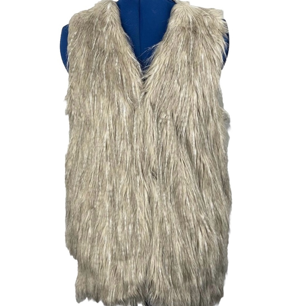 Sebby Collection Women's Faux Fur Vest Beige Winter Wear Knit Back Sz XXL